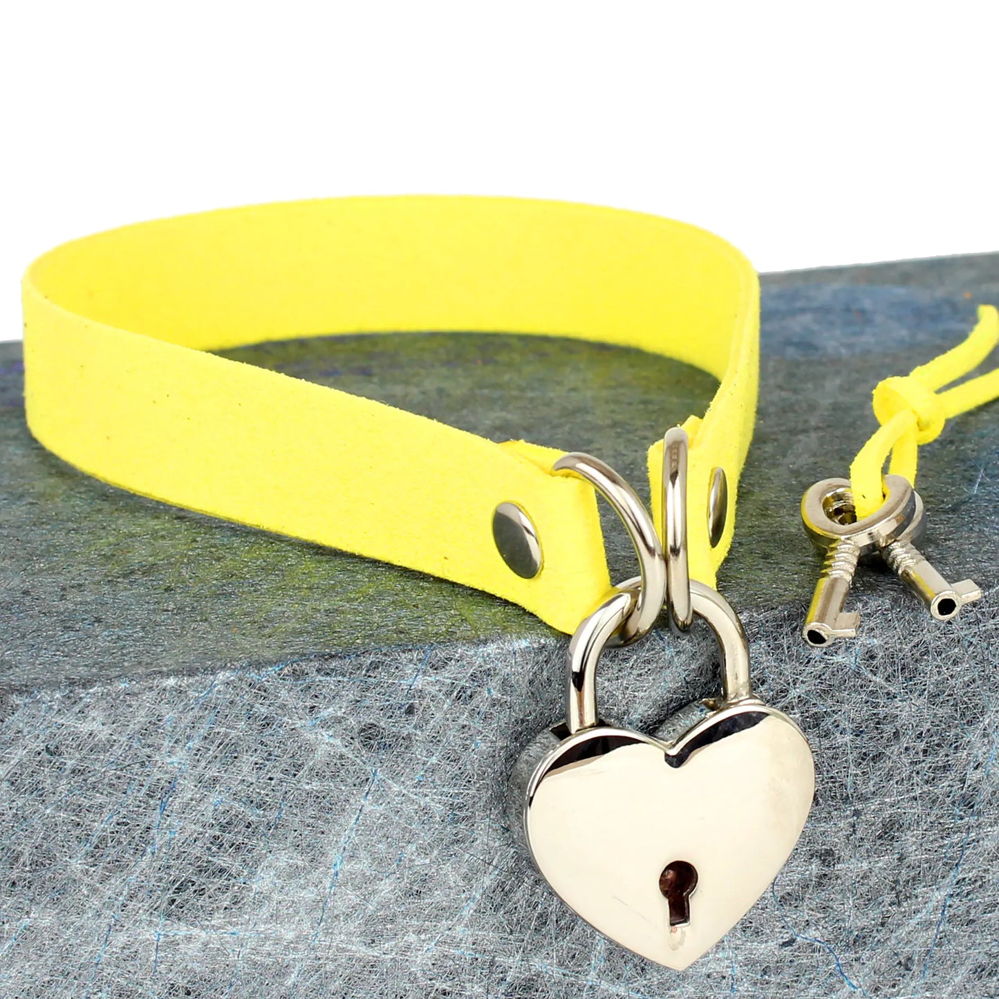 Velvet Heart Lock Choker Necklace with BDSM Style